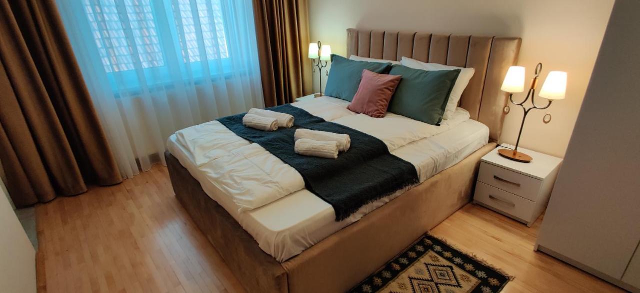 Casa Blanco Hotel Орадеа Екстериор снимка