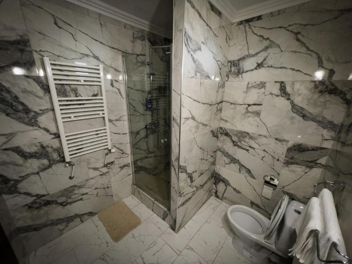 Casa Blanco Hotel Орадеа Екстериор снимка